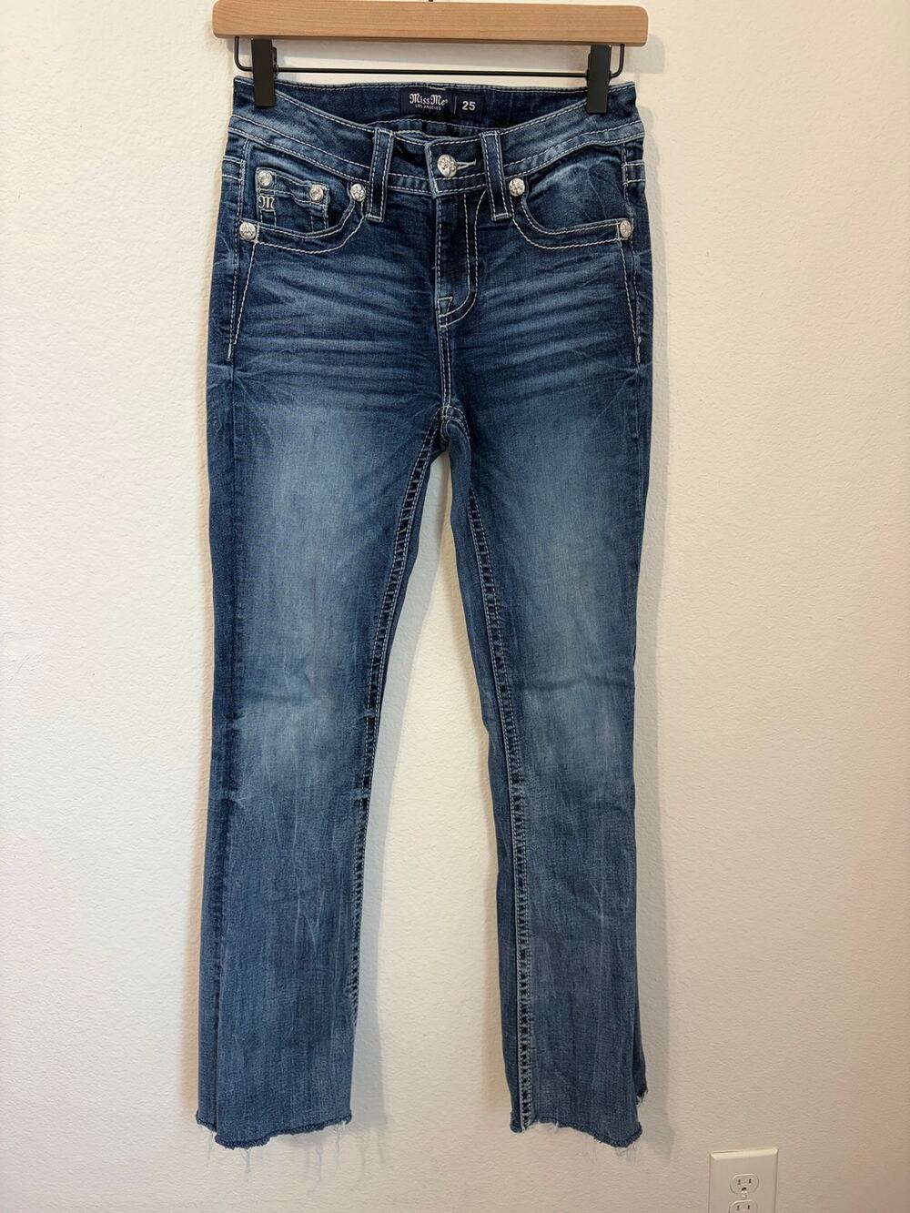 Miss Me Bootcut Jeans Size 25 Mid Rise Boot Western Denim Embellished Pocket Y2K